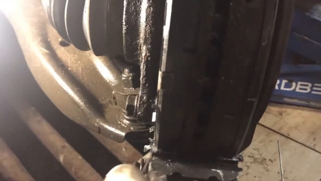 Заменили передние колодки на Крете пробег 57000 смотреть онлайн