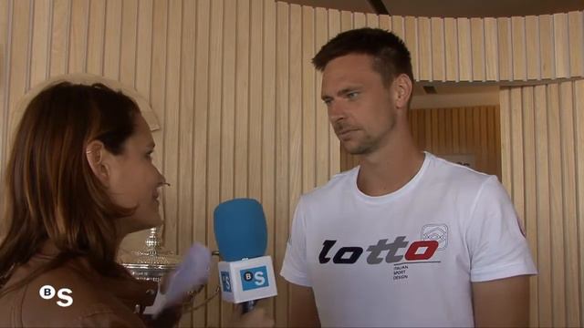 Entrevista al tenista Robin Söderling en el Barcelona Open Banc Sabadell 2011 смотреть онлайн