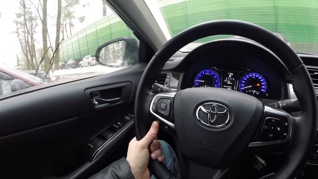 Тойота Камри. 5 неочевидных фишек и функций.