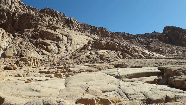 Монастырь Святой Екатерины у горы Моисея смотреть онлайн