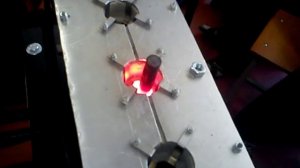 Нагрев конца стального прутка