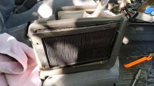 Слабо греет(дует) печка Мазда 626 ge. Замена салонного фильтра.