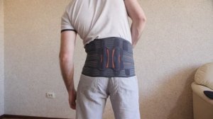 При болях в пояснице. При тяжёлых нагрузках на спину. Я использую корсет.