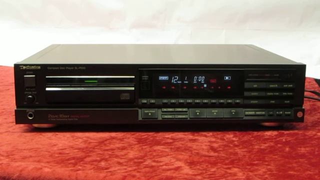 TECHNICS SL-P550 CLASS AA CD PLAYER (2 X DAC's 18 BIT)