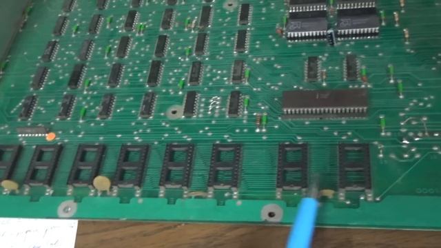 Saving a 1979 Midway Space Invaders Deluxe Arcade Game - Old School Rom Hack To Play Both Games смотреть онлайн