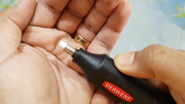 Derwent Battery Operated Eraser Unboxing & Review by Pritam Saha смотреть онлайн