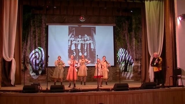 Вокальная группа "Звездочки" - Было у матушки 12 дочерей смотреть онлайн