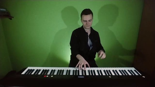 Bohemian Rhapsody piano solo cover смотреть онлайн