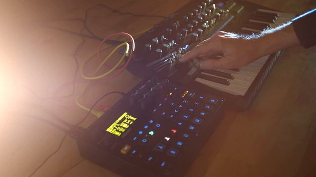 EXPLORE MORE with Digitakt and minilogue xd смотреть онлайн
