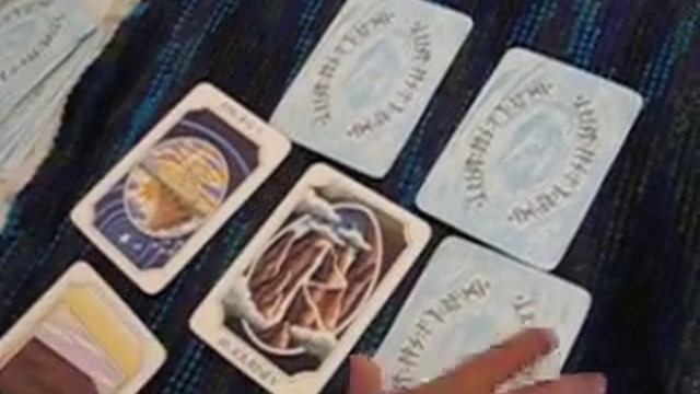 Rune Card Reading смотреть онлайн