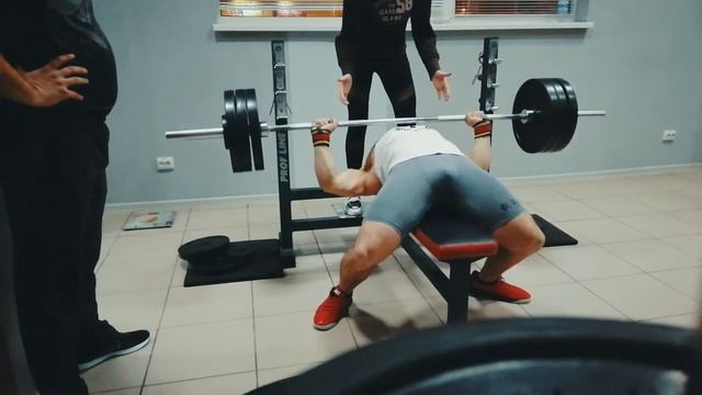 Жим лёжа 145 кг (19 лет/85 кг) смотреть онлайн
