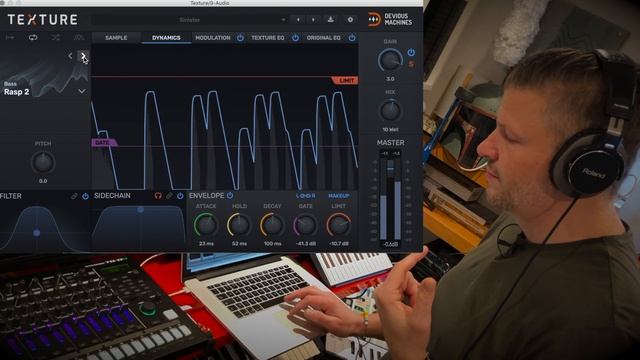 #Devious machines Texture FX and #EmVoice ONE synth quick review. смотреть онлайн