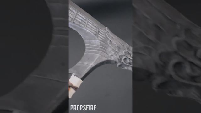 Bloodhound Heirloom Axe - Apex Legends Full size replica смотреть онлайн
