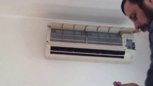 Установка фильтров внутреннего блока кондиционера