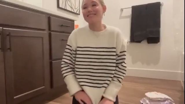 diaper change adult baby | abdl diaper mommy смотреть онлайн