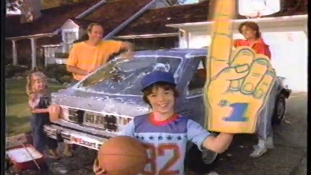 1983 Ford Escort Commercial смотреть онлайн