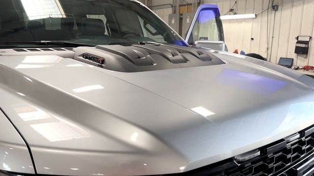 ICONIC Silver 2023 Ford Raptor R- With ONE BIG Problem... смотреть онлайн