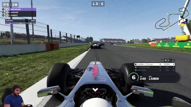 F1 2019 | McLaren MP4-25 @ Catalunya, Spanien GP | Classic Car 4K Gameplay German Deutsch