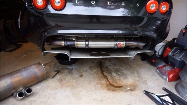 MITCH DORE | LOTUS ELISE TURBO NEW EXHAUST!! смотреть онлайн