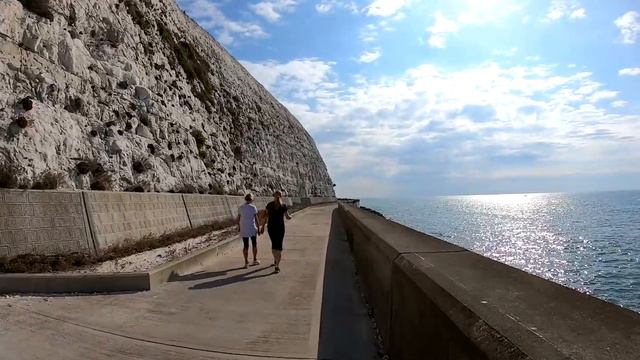Brighton Marina, walk to Rottingdean. East Sussex walks. смотреть онлайн