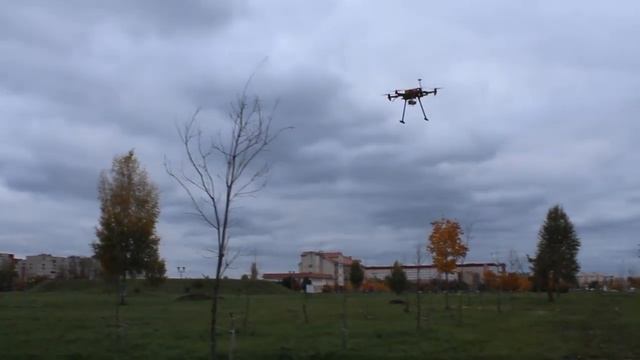 Взлёт большого гексакоптера F550 смотреть онлайн