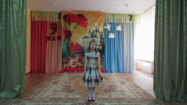 стихотворение Солдат, мы гордимся тобой! Е А Лемталь читает Глущенко Дарья смотреть онлайн