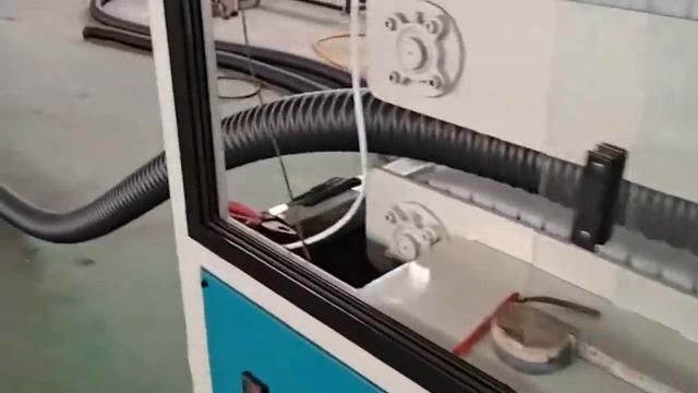 Машина для производства углеродных спиральных труб из ПНД, экструдер смотреть онлайн