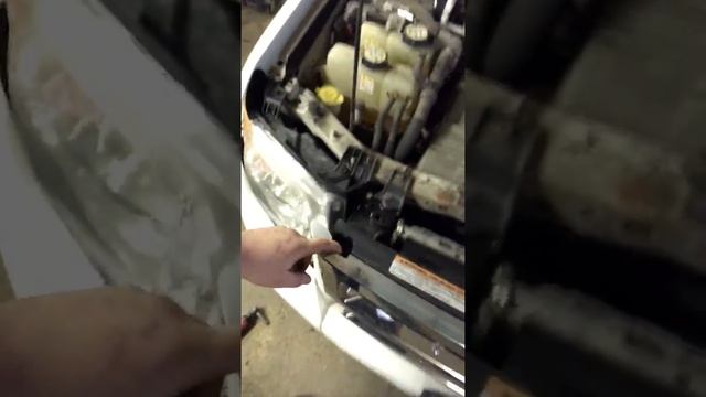 2009 Ford Escape Pass Fender Removal смотреть онлайн