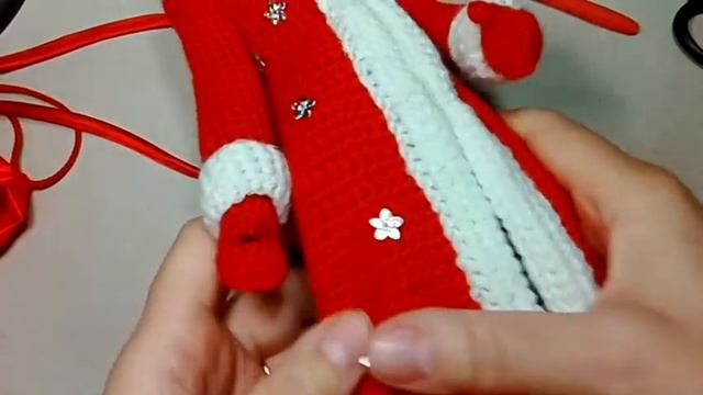 Дед Мороз, ч.4. Santa Claus, р.4. Amigurumi. Crochet. Вязаные игрушки. Вяжем вместе. смотреть онлайн