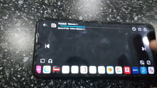 Слушаем радио и Смотрим телеканалы на Смартфоне Huawei Y6 2019 (MRD-LX1F) смотреть онлайн
