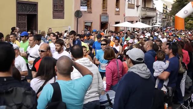 Salida de la media maratón de La Laguna 2012 смотреть онлайн