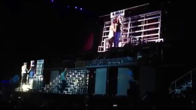 Джастин Бибер сказал имя Аня по русски)) смотреть онлайн