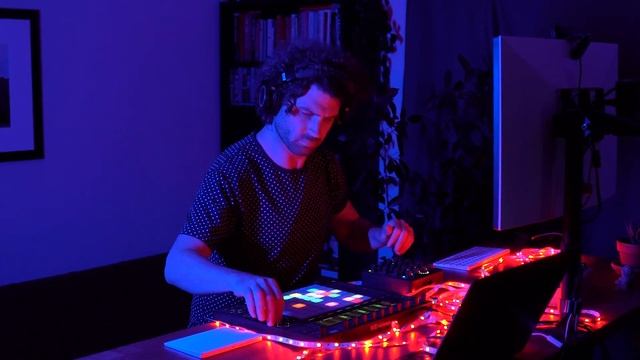 Sketch 93: Ableton Push 2 Performance смотреть онлайн