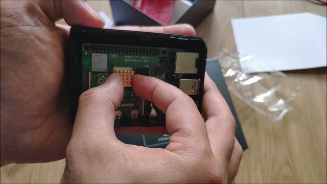 [How to] Raspberry Pi 4 Kit Case Fan Heat Sink Installation | LABISTS смотреть онлайн