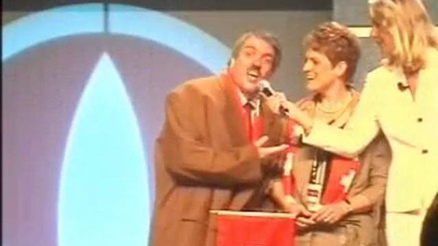 Барселона стадион ЭКСТРАВАГАНЗА смотреть онлайн