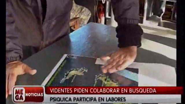 Videntes colaboran en la búsqueda de cuerpos en Juan Fernández смотреть онлайн