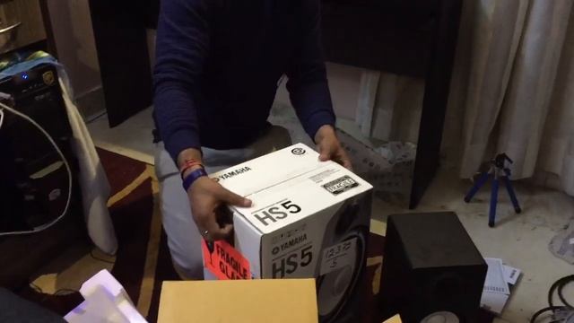 Yamaha HS5 Studio Monitors Pair Unboxing (Hindi).. смотреть онлайн