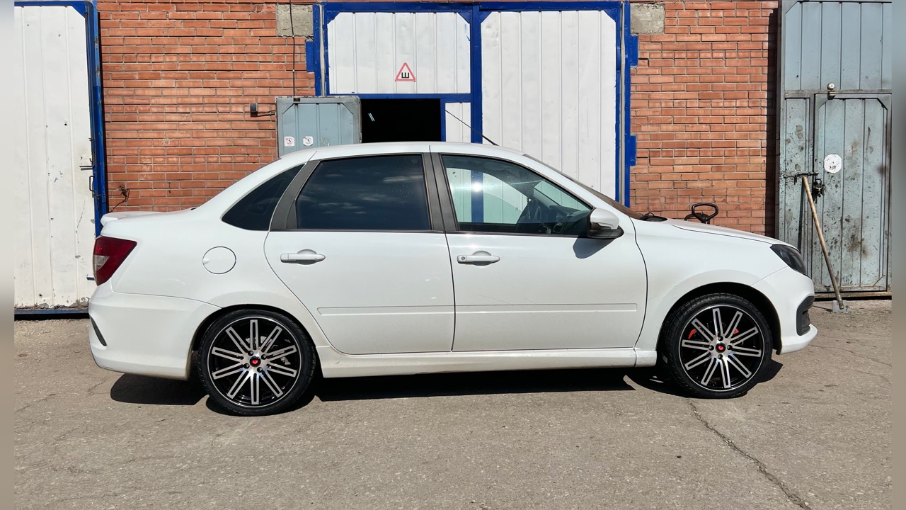 R17 диски на гранту \ Vossen + Haida 205/40 Drive Active