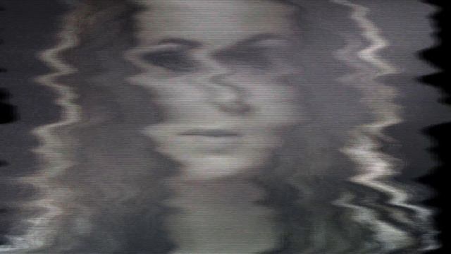 Cher Lloyd - Swagger Jagger Teaser (2 Days to Go) смотреть онлайн