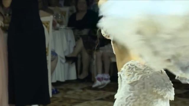 Alla Kushnir Baki toyunda mohteshem chixishi 29 06 2013 смотреть онлайн