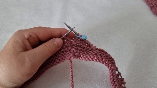 СТИЛЬНА ЖІНОЧА ЗИМОВА ШАПКА 