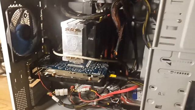 ATI AMD RADEON SAPHIRE HD7850. 