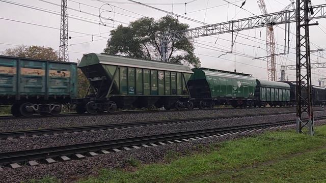 2ТЭ25Км-0179 с грузовым поездом на станции Текстильщики. смотреть онлайн
