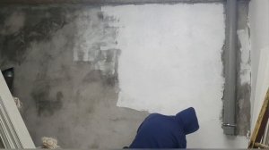 Покраска стен в подвале и освещение.