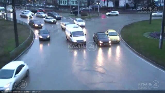 ДТП на ул. 40-Лет Победы и ул. Российская 29.01.16 смотреть онлайн