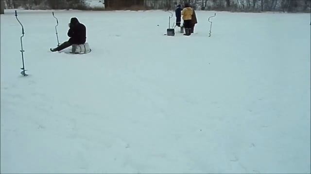 Рыбалка на Суре под сурским мостом 3 (5. 02.2017) смотреть онлайн