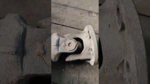 как закрепить чашки крестовины если нет стопорных колец, на примере кардана форд транзит.