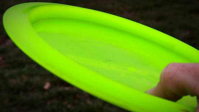 How to throw a Dynamic Discs Escape | Disc Golf смотреть онлайн