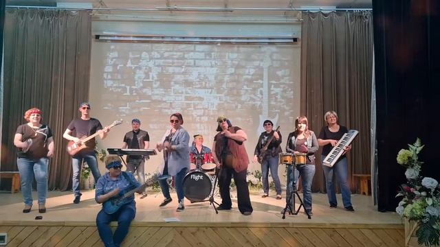 Самое крутое поздравление учителей выпускникам!!! смотреть онлайн