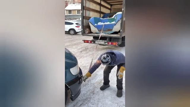 Выгрузка старого катера смотреть онлайн